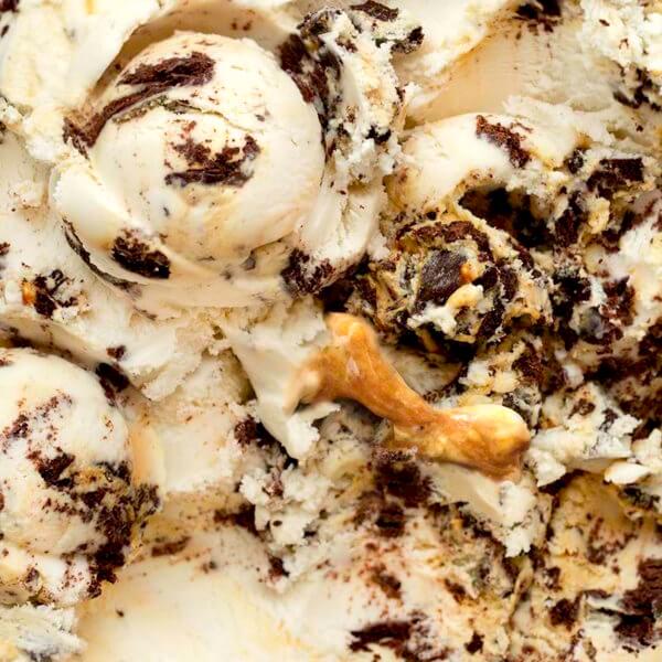 Vegan Cookies & Cream Caramel Swirl Image 1. 